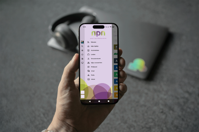 Free iPhone 16 Pro PSD Mockup